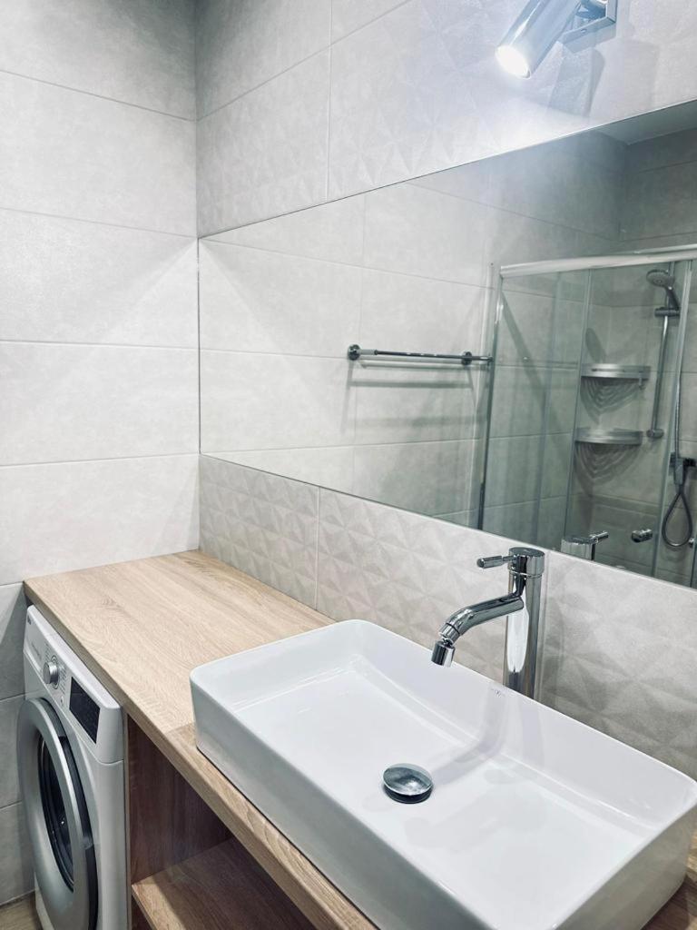 Spij W Kudowie Apartament I Pokoje Goscinne 库多瓦-兹德鲁伊 外观 照片